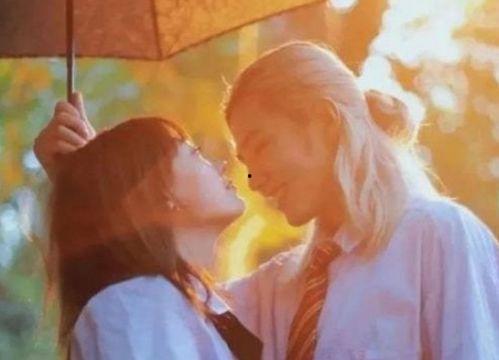 网红小鱼海棠最新爆料,揭秘娱乐圈幕后真相